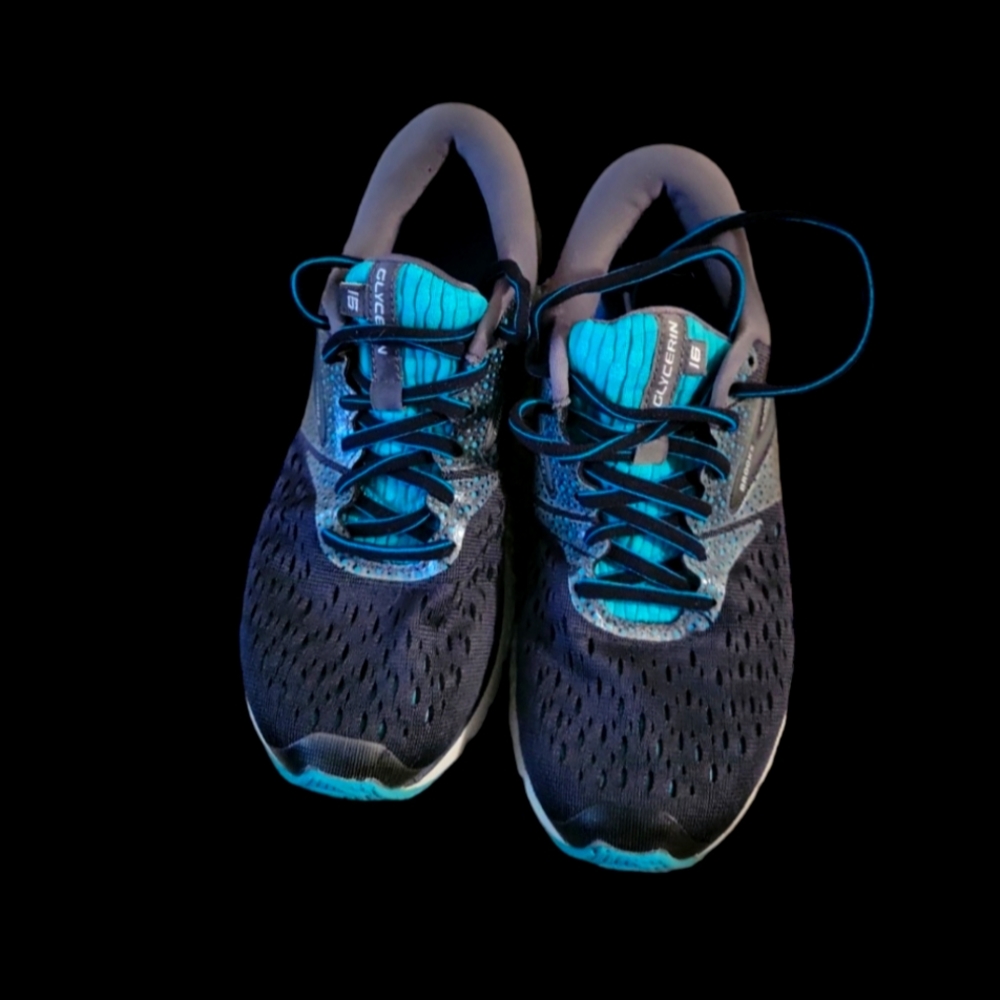 Brooks Glycerin 16 size 9